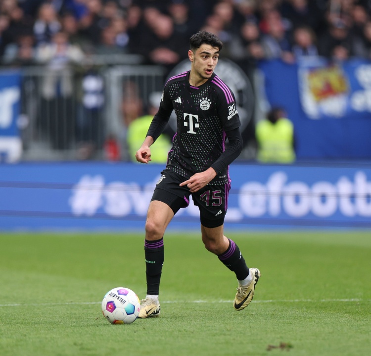 开云-帕夫洛维奇本场150次成功传球，创有统计以来拜仁球员欧冠纪录