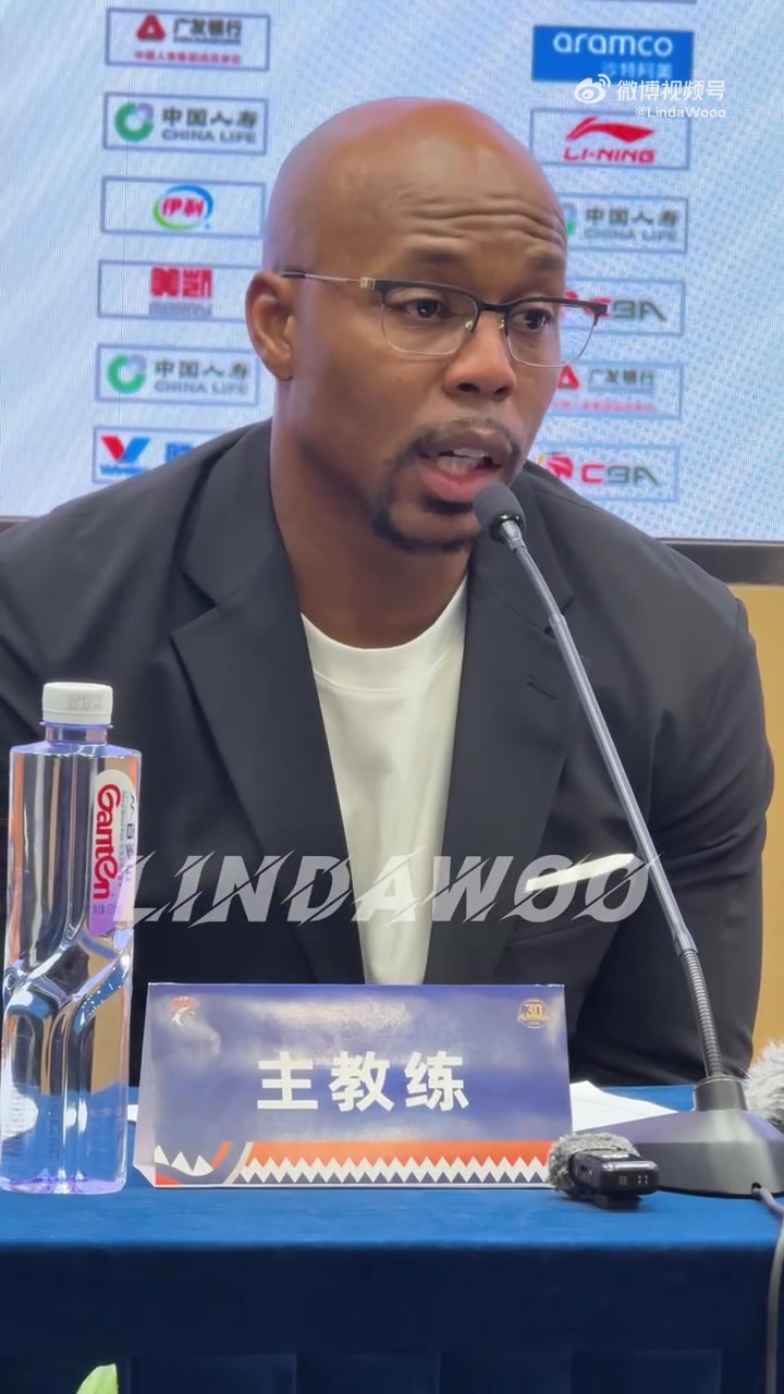 开云APP-广州主帅米切尔：徐昕/艾伦/威金顿等人出现伤病 潜力赛人都不够