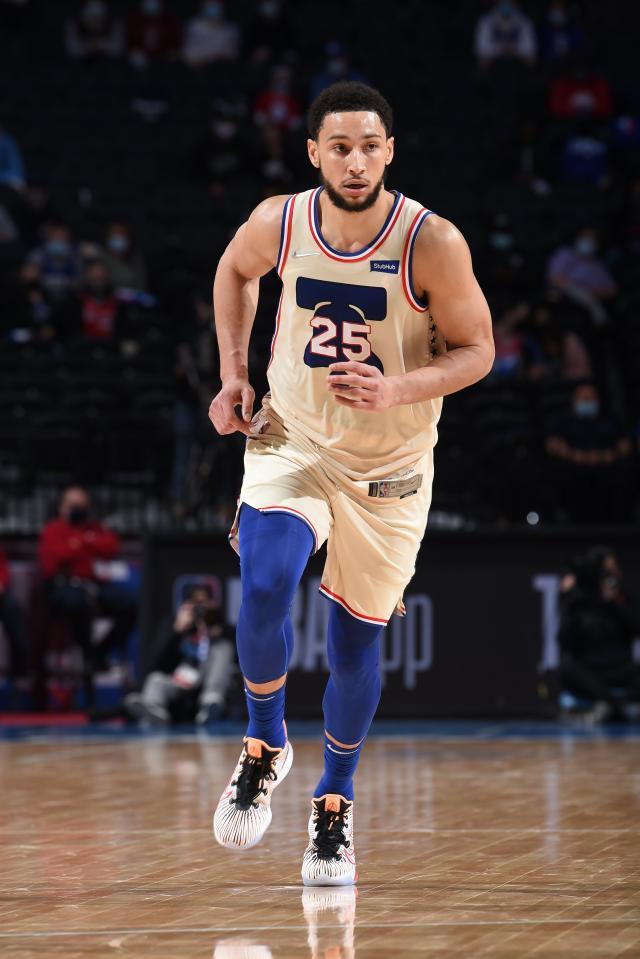 1619156641656070758.jpg 开云体育官网-76人防线崩溃不敌雄鹿 东部第一集团又要变天?