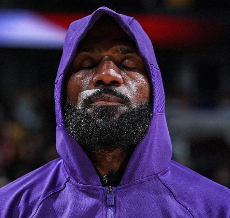 开云体育下载-53+45+94！神级交易，我以为他是来辅助老詹的...